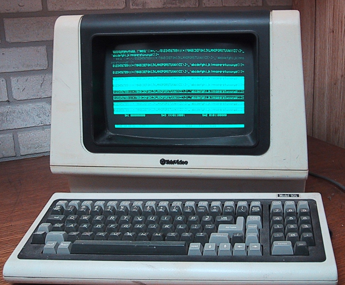 https://commons.wikimedia.org/wiki/File:DEC_VT100_terminal.jpg